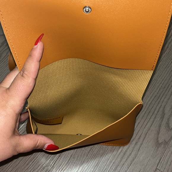 Acqua di Parma Tan Leather Men's Bag (2) - Picture 1 of 5
